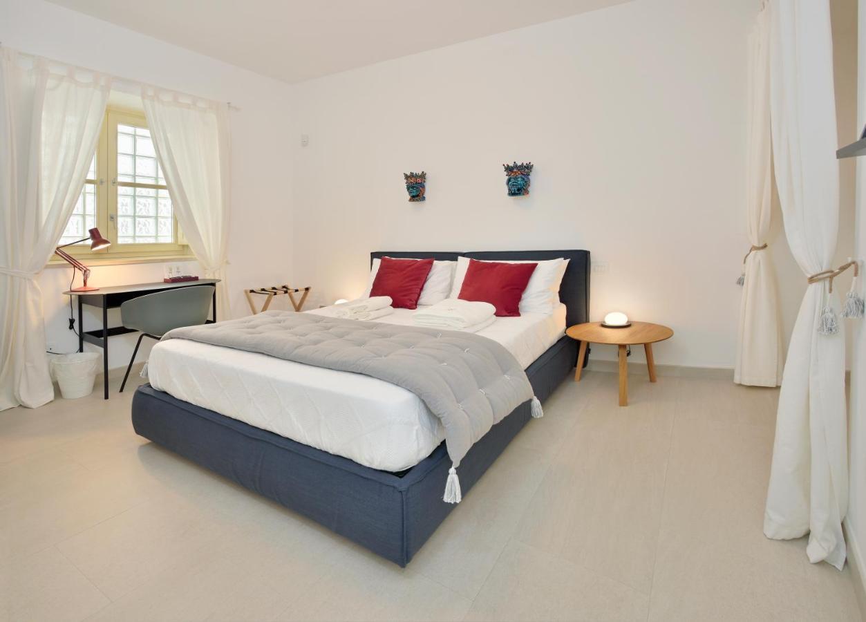 Guest house One