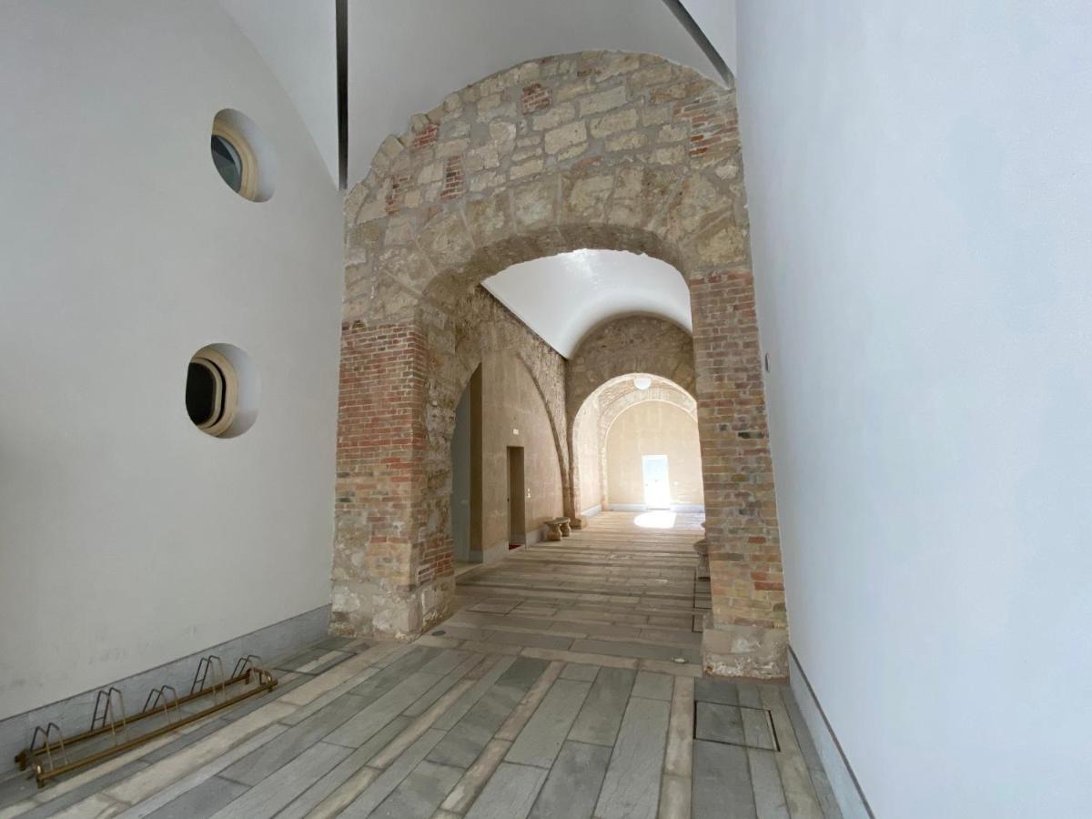 One 2* Palermo